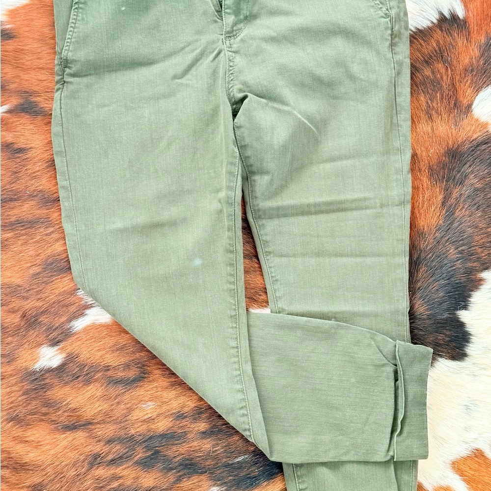 Denim & Flower Sage Green Trousers